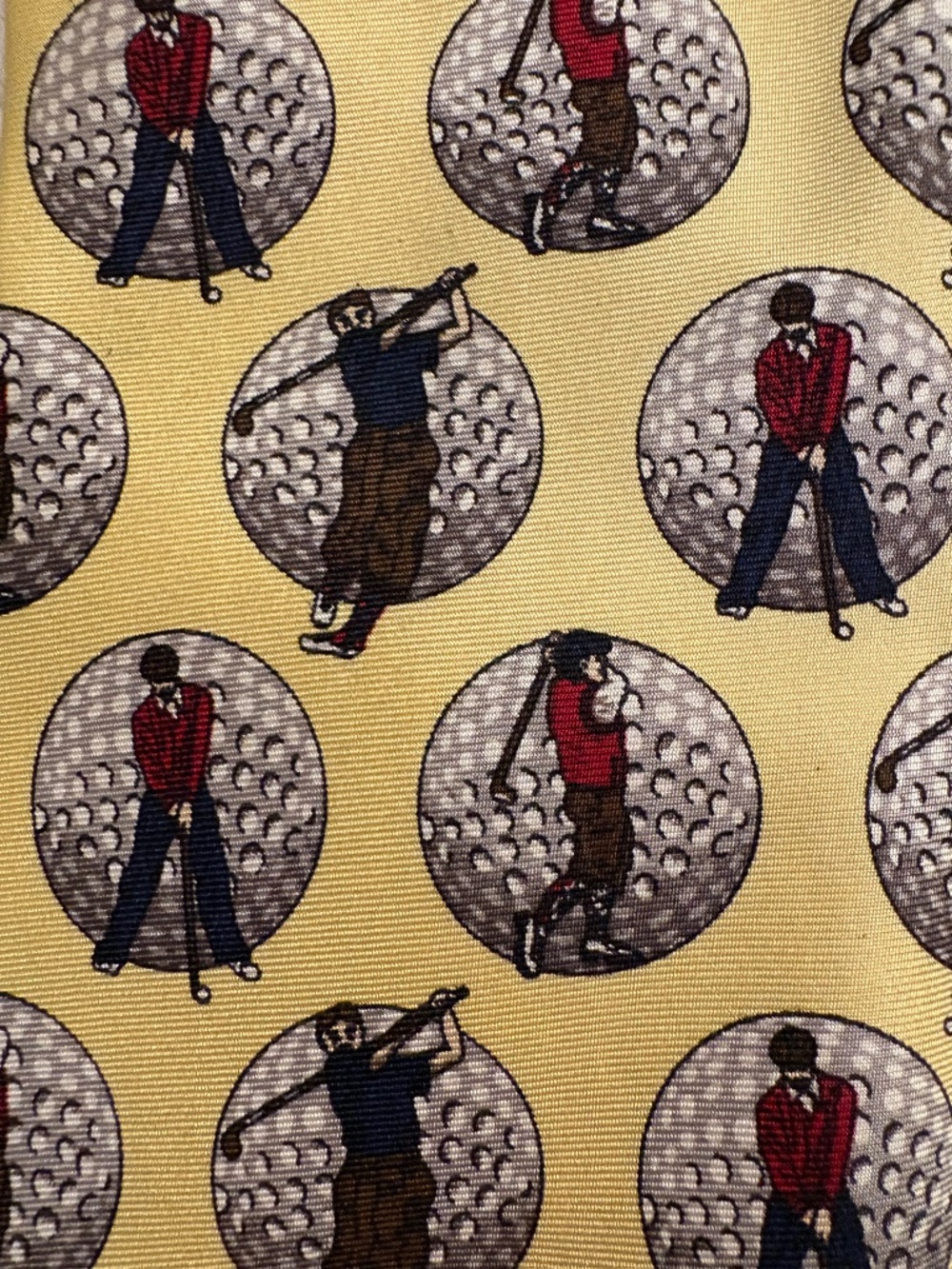 Vintage Sterling & Hunt Italy Silk Golf Tie Yellow Novelty 3.75” Blade